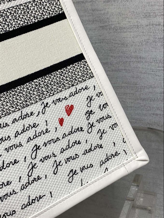 2025228Y700P21228346