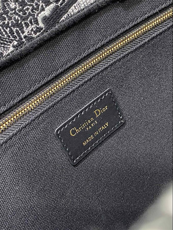 2025228Y700P21229408