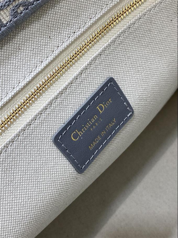 2025228Y700P21229974