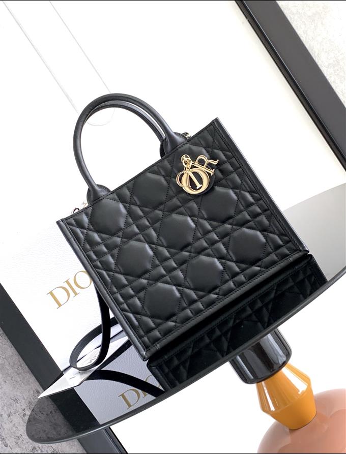 2025228Y750P203758568