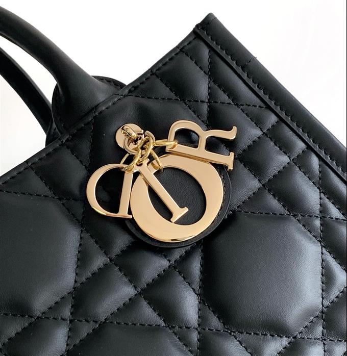 2025228Y750P203758631