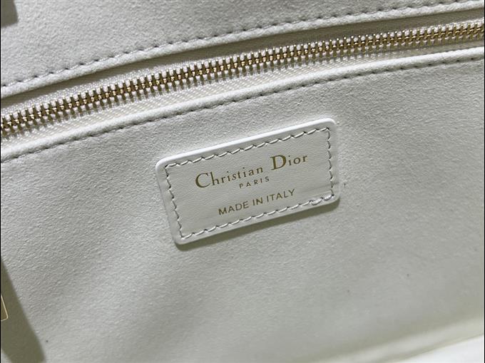 2025228Y750P203830471