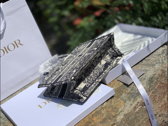 2025228Y750P212146763