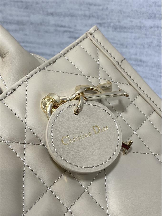 2025228Y750P212147850