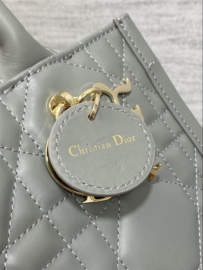 2025228Y750P212147991