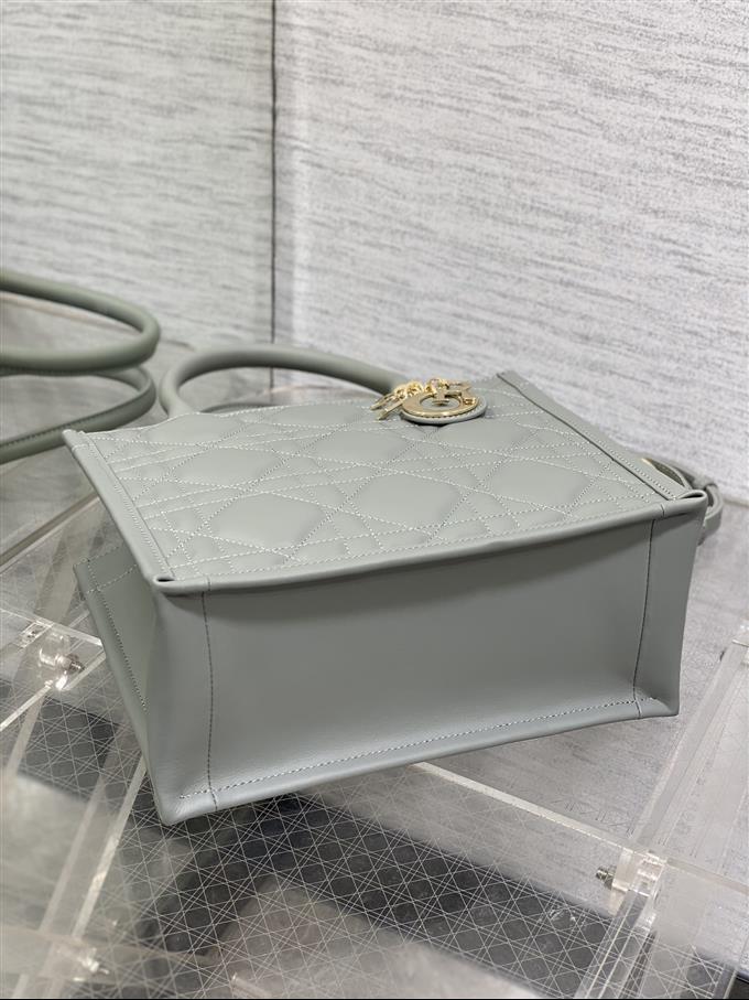 2025228Y750P21214855