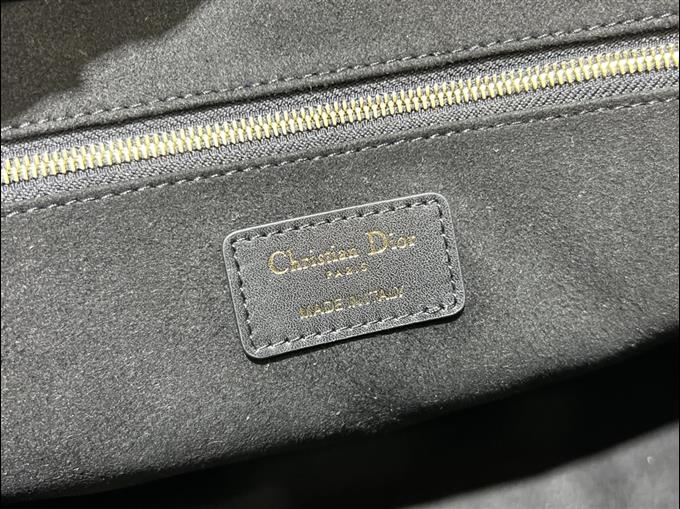 2025228Y800P203830614