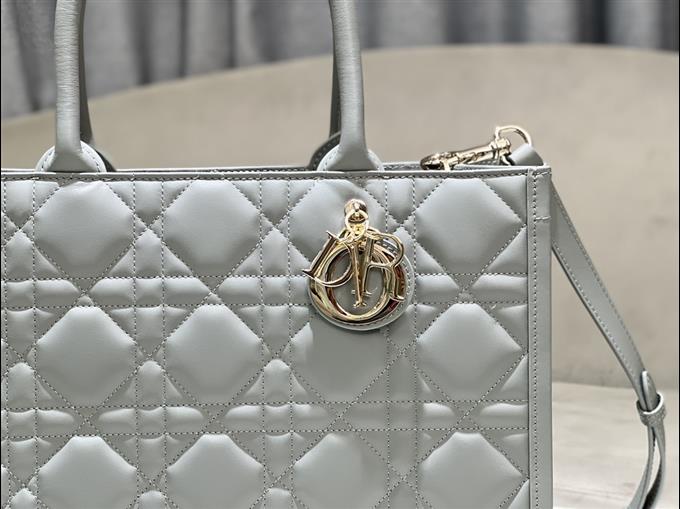 2025228Y800P203830945