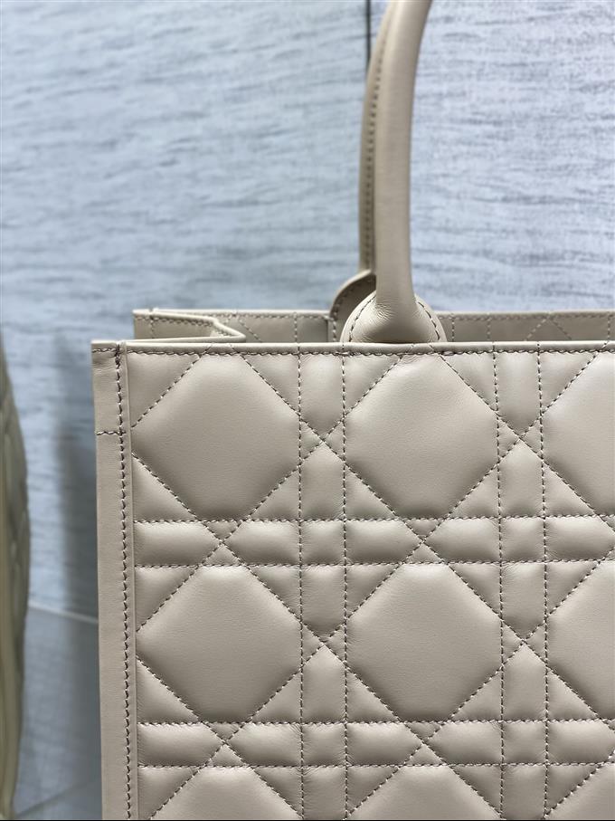 2025228Y800P212148746