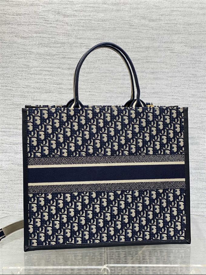 2025228Y800P212148999