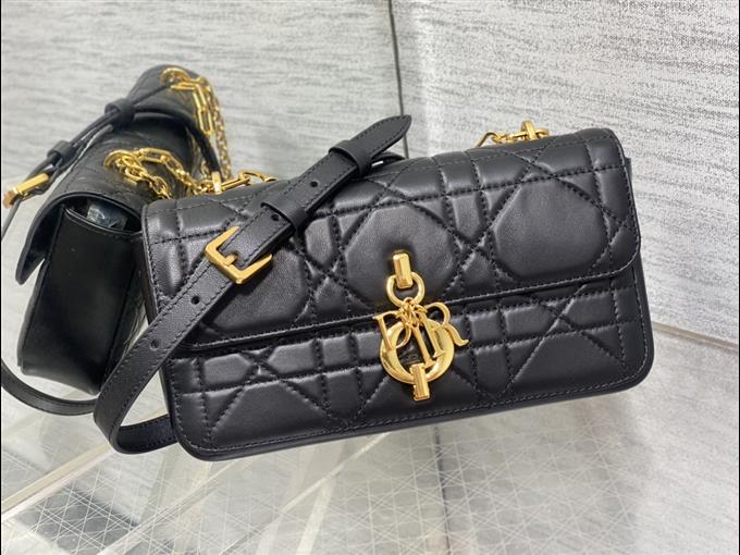 2025228Y700P221926423