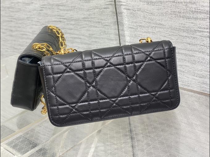 2025228Y700P221926439