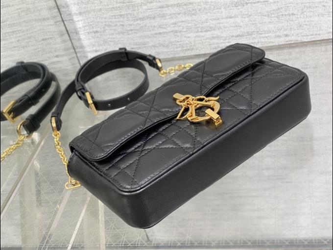 2025228Y700P221926629