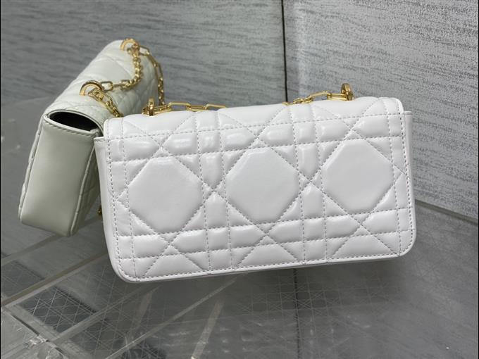 2025228Y700P221926865