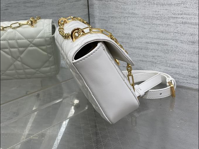 2025228Y700P221926881