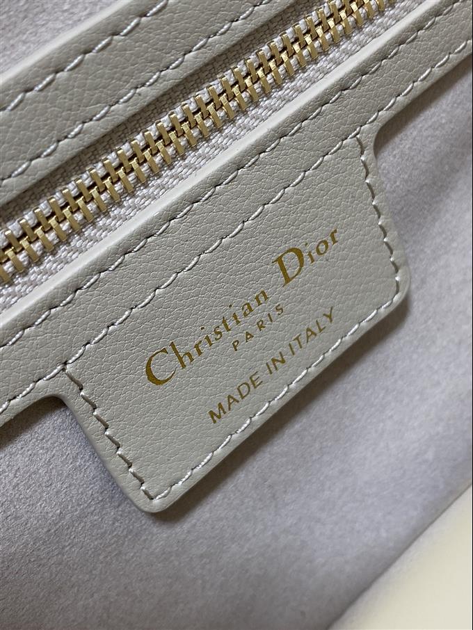 2025228Y700P22192691