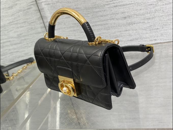 2025228Y750P221927744