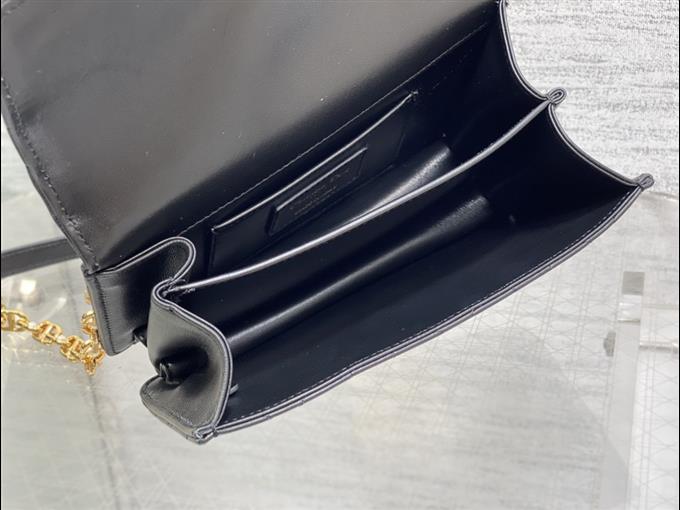 2025228Y750P221927775