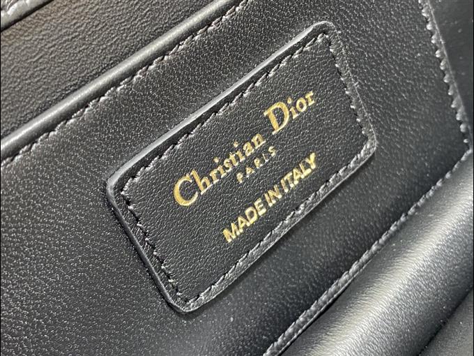 2025228Y750P221927790