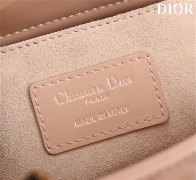 2025228Y780P20443951