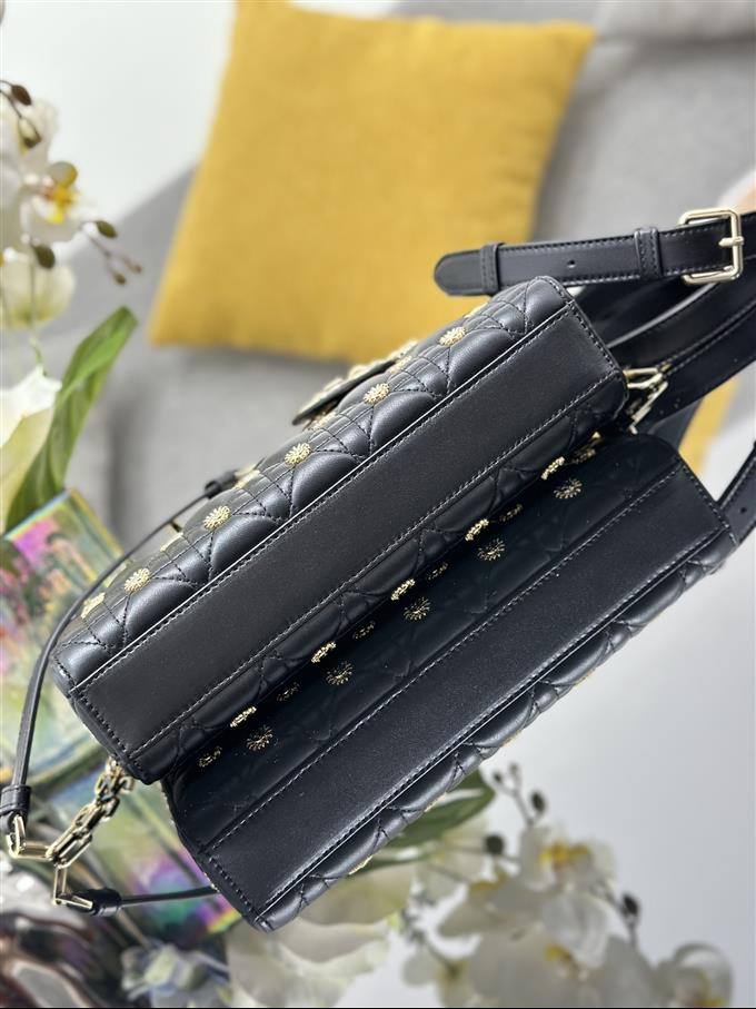 2025228Y920P20451779