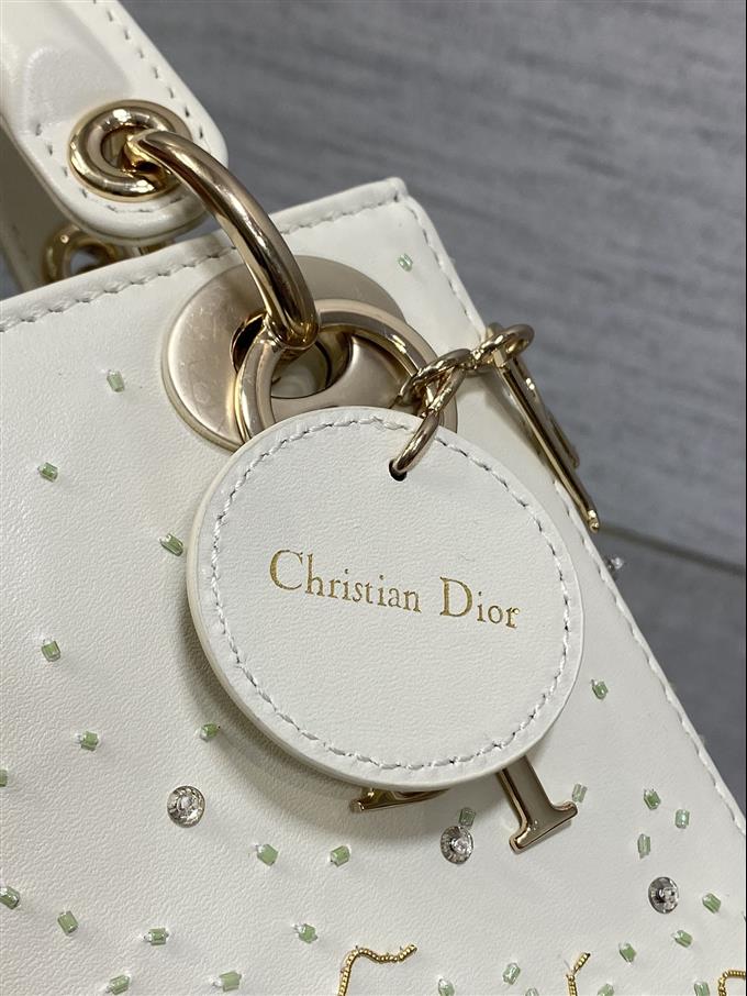 2025228Y1150P205546876