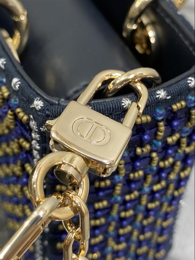 2025228Y1250P205547329