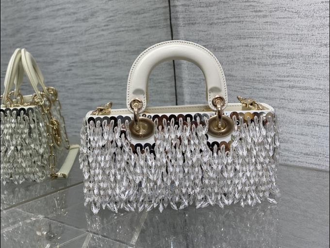 2025228Y1380P205547454