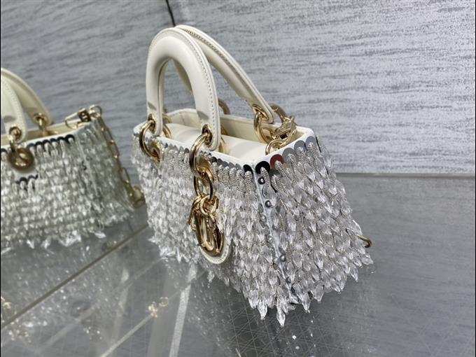 2025228Y1380P205547470