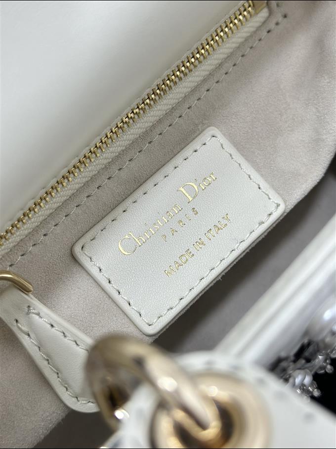 2025228Y1380P211855155