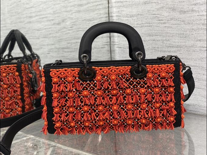 2025228Y1400P205547596