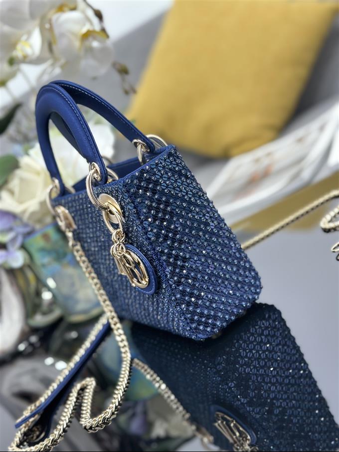 2025228Y1460P211859170