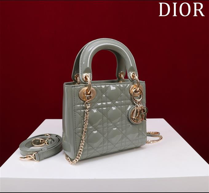 2025228Y600P205551386