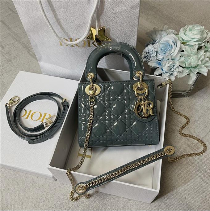 2025228Y600P205554802