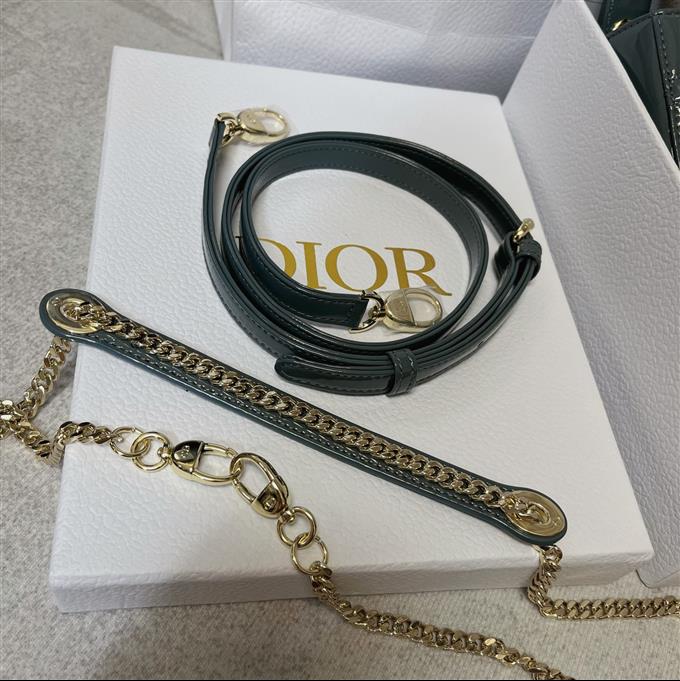 2025228Y600P205554926