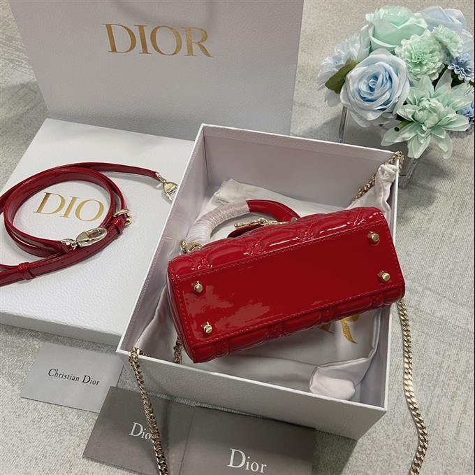 2025228Y600P205555192