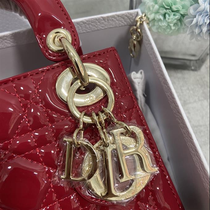 2025228Y600P205555350