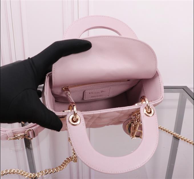 2025228Y600P205556439