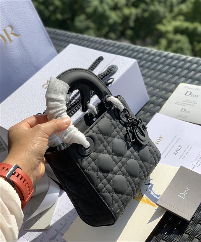 2025228Y900P205545760