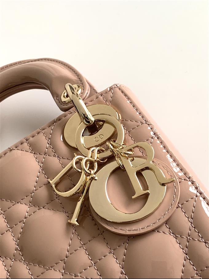 2025228Y600P211856363