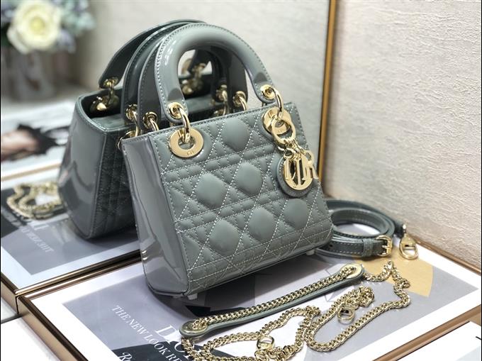 2025228Y600P212512277