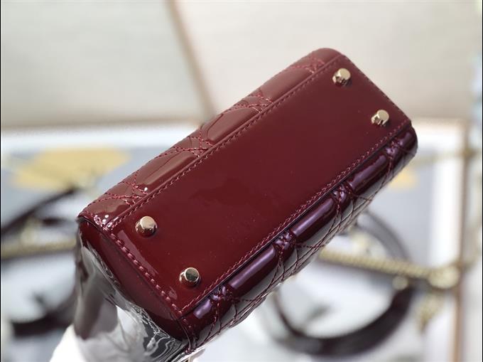 2025228Y600P21251276