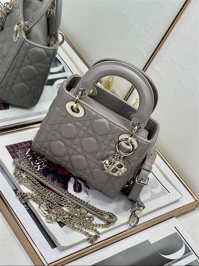 2025228Y600P212519358