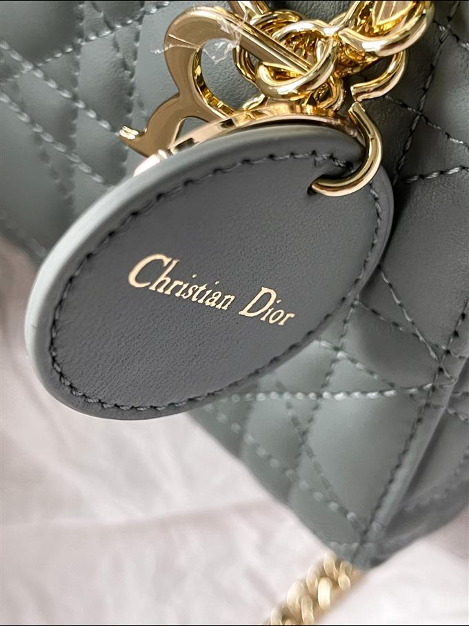 2025228Y600P212519734