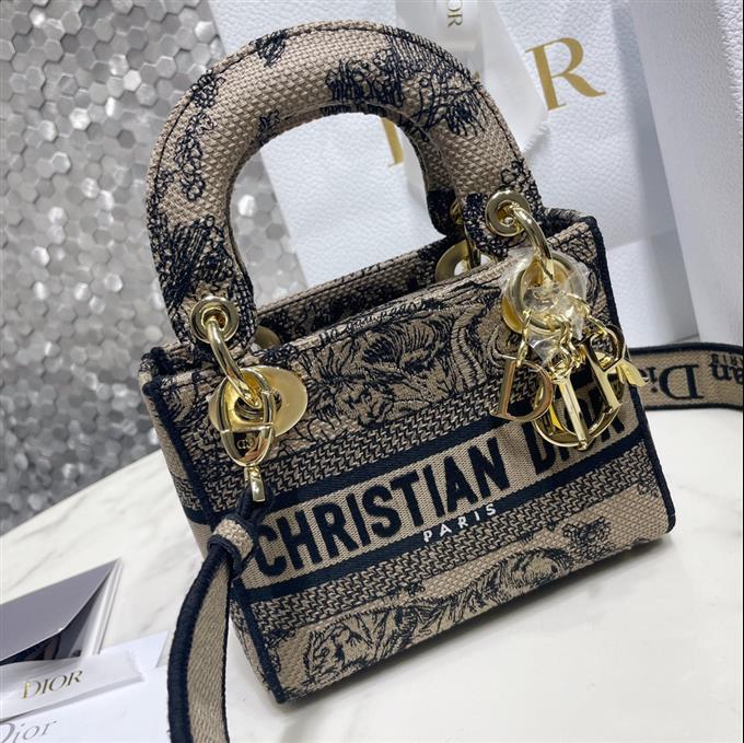 2025228Y600P212521438