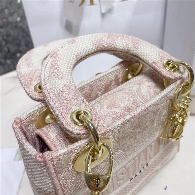 2025228Y600P212521610