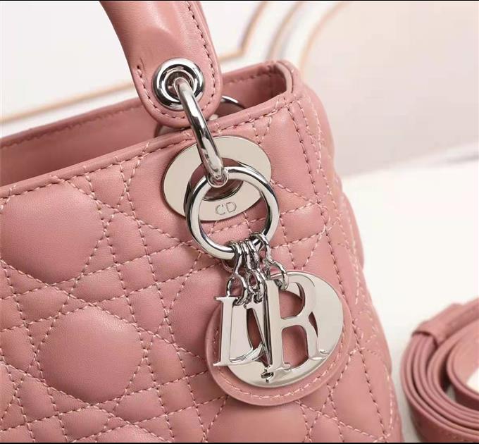 2025228Y600P212522162