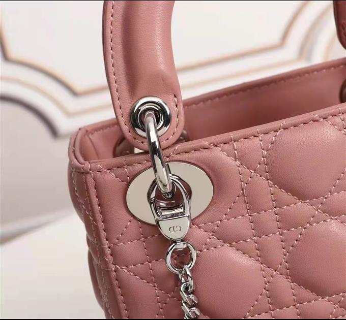 2025228Y600P212522178