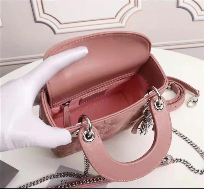 2025228Y600P212522272