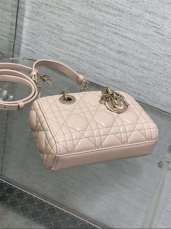 2025228Y620P212523743